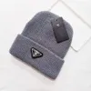 Knitted Hat Fashion Triangle P Letter Printing Cap Popular Warm Windproof Stretch Multicolor Highquality Beanie Hats Persona5020930