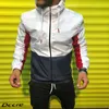 Moda New Men's Casual Jackets de manga comprida capuz de retalhos de capuz Outdoor Outwears Designer de roupas casulares ￠ prova de vento com z￭peres plus size m-3xl