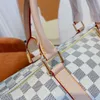 Brand Women Sacs Sac de voyage de mode Simple Lady Totes Classic Woman Handbag Backpack Luxury Backpack Femme Totes Pocket Designer Bosto1684437