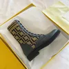 Botas da moda outono inverno meias de malha marrom rasas tornozelo jacquard malha elástica com cadarço botas de combate de couro femininas designer de luxo fábrica trabalho casual plus size