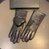 Hoogwaardige schapenvachthandschoenen tas ornament vijf vingers handschoenen