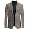 Abiti da uomo Blazer Cappotto maschile British Plaid Autunno Primavera Slim Business Casual Blazer Uomo Abbigliamento Capispalla Giacca AG3012 220920