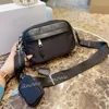 Luxus Herren Schwarze Telefontaschen Designer 2-teilige Nylon Umhängetasche Messenger Bag Kleine Kamera Einzelschulter Mode Dreieck W329Q