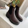 Toppdesigner Kvinnor Stövlar Fashion Luxury Black Lacquer Classic Western Work Martin Boots Outdoor Casual Shoes Party Sneakers Box Storlekar 35-40