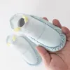 Primeiros caminhantes 2022 Sapatos do bebê Sapatos de borracha macia Baby não deslizamento infantil infantil orelhas fofas decors respiráveis ​​piso interno