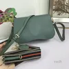 Akşam Çantaları Crossbody Bayan Çantası Sığır Derisi Yüksek Kapasiteli Altın Kaplama Aksesuarlar Klasik Omuz Çantası En Kaliteli El ÇantasıMulti Poch