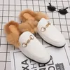 Half Men Shoes Drag Fashion Winter Plus Fluffy Pu Metal Buckle One Pedal Baotou Open Salto Confortável Casual Diário AD195