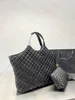 حقيبة حمل ICARE MAXI في مصمم الكتف الجلدي المبطن للنساء الأزياء حقائب اليد الفاخرة حقائب التسوق العلامة التجارية.