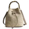 Kvällspåsar 2022 Straw Woven Small Bag Women's All-Match Messenger Shoulder mode Portable Drawstring Hucket