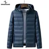 Herrarna Down Parkas Shan Bao Autumn Winter Brand Hat Löstagbar Fashion Loose Down Jacket Classic Men's Lightweight Warm Plus Size Coat 220922