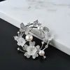 Body Jewelry European And American Fashion Athens Ladies Pearl Brooches For Women Uniform Brooch Light Luxury Flower Wedding Gift