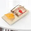 Ongediertebestrijding Snap houten muis voor muizenvallen met geel flexibel pedaal simuleren boter verleidelijke muis ratten gereedschap Eco -vriendelijke huishoudelijke huizentuin