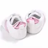 First Walkers Fashion Baby Shoes Bambini Sport bianchi per ragazze Soft Flats Toddler Kids Sneakers Casual Infant