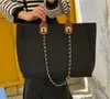 Mulheres bolsas de luxo designer praia saco moda tricô bolsa ombro grande tote com corrente ouro lona saco compras c230325