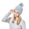 Vinter stickad ull beanie för kvinnor mode pompom beanies päls boll hatt kvinnliga varma mössor med satin inuti för att skydda håret