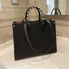 Luxury Designer Bag Axel Handväskor L Quality High Fashion Women Plånböcker Koppling Crossbody Cowhide Prägling Mommy Shopping Bags Ladies Purse 5a Tote Handväska