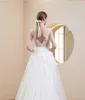 Nouvelle robe de mariée légère à col en V et dos nu en dentelle LD8025