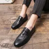 Penny Loafers Ultra Light Dress Shoes Men's Elegant Solid Color Retro Crocodile Pattern Fashion Business Casual Wedding Daily Storlek 37-44