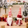 Świąteczne dekoracje gnomów ręcznie robione pluszowe bawołki w kratę szwedzki Tomte Santa Desktop Home Ording Prezenty XBJK2209