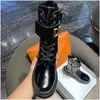 Martin Boots Designer Sonbahar Kış Kadın Ayakkabı Düz ​​Çöl Boot Gerçek Deri Ayakkabı Fermuar Mektubu Moda Lady Boots Büyük Boyut 35-41 US4-US10 Kutu
