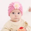 OC D005 # 어린이 모자 꽃 장식 컬러 니트 양모 모자 겨울에 따뜻하게 유지하기 위해 두꺼운 도매