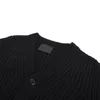 Maglioni da donna Maglione da donna di design di lusso nuovo marchio Maglioni cardigan in maglia Materiale mohair di alta qualità Decorazione a strisce in silicone 11XN