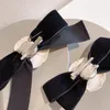 رابط القوس كوريا كاميليا ربطة عنق بروش رجعية على طراز القميص طوق الأزياء الأزياء المخملية بوتي هدية دبوس للنساء