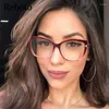 Lunettes de soleil Frames Lunes carrées pour femmes anti-bleu Fashion Overastic Optical Transparent Eyeglass Female Prescription