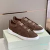 Chaussures décontractées de style nouveau pour hommes Junior Flat en daim noir en cuir de vachette chaussure de designer de luxe Baskets à semelle en caoutchouc bande élastique