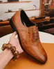 Sapatos de vestido masculinos clássicos da moda elegante designer de casamento formal deslize no escritório Oxford Shoes for Men Luxury