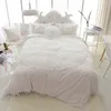 Set di biancheria da letto in pizzo grande fiore bianco gonna letto trapunta copripiumino gonna federa cotone regalo di nozze americano