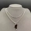 230 Womens Mens Luxury Designer Necklace Chain Fashion Jewelry Black White P Triangle Pendant Design Party Silver Hip Hop Punk Men Necklaces