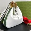 豪華なアタッチバッグデザイナーレトロクロスボディハーフムーンバッグ女性ハンドバッグショルダークラッチ財布古い花キャンバス本革調整可能な赤