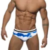 Costumi da bagno da uomo Uomo New Print Costumi da bagno Moda europea americana Sexy con slip push pad Summer Beach Surf Sport Fast Dry Bikini J220913