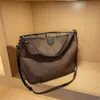 HH Modna torba na ramię średniowieczne pod pachami 2022 Teksturowane zakupy Kobiet Designer Designer Klasyczne torebkę M40352