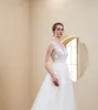 Nuovo abito da sposa leggero con scollo a V in pizzo sul retro nudo LD8025