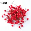 Fleurs décoratives 50pcs / lot Mini Faux Baies En Plastique Fleur Artificielle Rouge Cerise Nacré Étamine Mariage Décoration De Noël DIY Cadeau