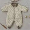 Rompers Autumn Baby Długie rękaw Romper Retro Diamond Noworodek Grubsze ubrania Zima ciepłe kombinezon dla dzieci dla dzieci Romper 024M J220922