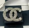 Broches de doble letra de marca de lujo diseñador de marca de lujo de 18 kmas de joyería de joyería de diamantes de imitación de dhillo