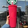 2022 Starbucks 24 once/710 ml Bicchieri di plastica Bicchiere riutilizzabile Trasparente Bere Fondo piatto Pilastro Coperchio a forma di Tazze di paglia tazza Il nuovo prodotto caldo per la vendita diretta in fabbrica AB