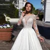 Modern cetim uma linha vestidos de noiva mangas compridas Bot￵es glamourosos de renda de back bridal vestidos de noiva Sweep elegante plus size desinger roup de mariee cl1178