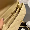 Lüks Tasarım çantası Omuz Çantaları C Kalitesi Yüksek Moda kadın cüzdanları Debriyaj kılıfları CrossBody inek derisi klasik zincir Messenger çanta Bayan çantası 5A el çantası