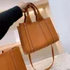 Designer Woody Tote Womens Fashion Leather Handbags Woman Shopping Bag S Crossbody Totes Purse Black Brown Handle 2209241D