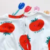 Rompers 2022 Roupas de verão para bebês Impressão de tomate macacão casual de colarinho redondo algodão elástico Manga curta Corpo de bebê J220922