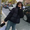 Casacos de trincheira feminina estilo coreano 2022 Corduro de inverno Captura curta para mulheres preto pão casual solto casaco de tamanho grande parkas grossa parkas