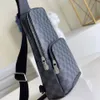 Bolsa de ombro luxuosa masculina, bolsa de designer de moda, bolsa crossbody, lona de couro, clássica, letras, satchels, estudo, esportes, motocicleta294w