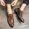 Karierte Retro-Brogue-Schuhe tragen Herrenschuhe im britischen Stil mit spitzer Zehenpartie, einfache Luxus-Business-Casual-Kleiderschuhe 38-48