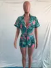 Survêtements pour femmes HAOYUAN feuilles imprimer deux pièces ensemble femmes manches courtes bouton dessus de chemise et short de motard tenues de vacances sexy ensembles assortis 220924