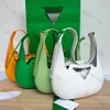 10a Minfinho de camada superior Bolsa feminina 27cm Designers de luxo Bolsa de borracha de borracha de borracha Bolsa de ombro pequeno Bolsa de compras clássica embreagem nylon Pounch 2 peças