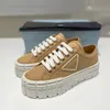 Topmerk sneakers dames nylon Platform canvas vrijetijdsschoenen klassiek modieus driehoekig label verhoogde dikke onderkant comfortabele veters zwart wit abrikoos